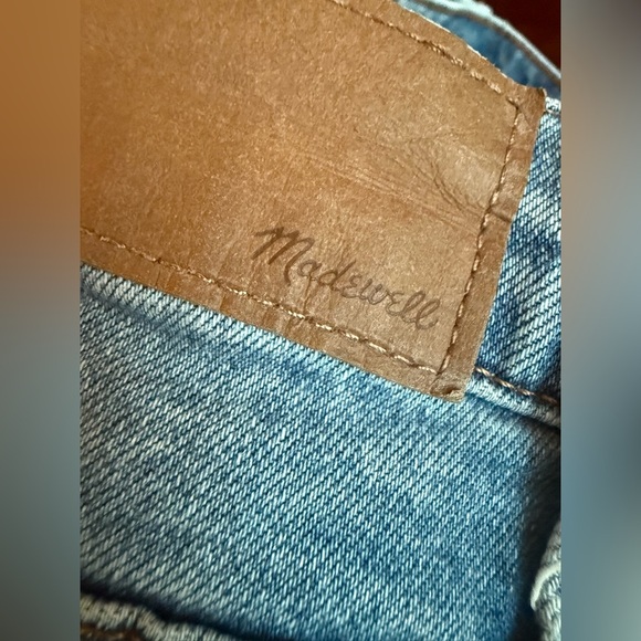 MADEWELL THE MOM JEAN IN BASLEY WASH SIZE 28 STYLE NH665 - Picture 9 of 12